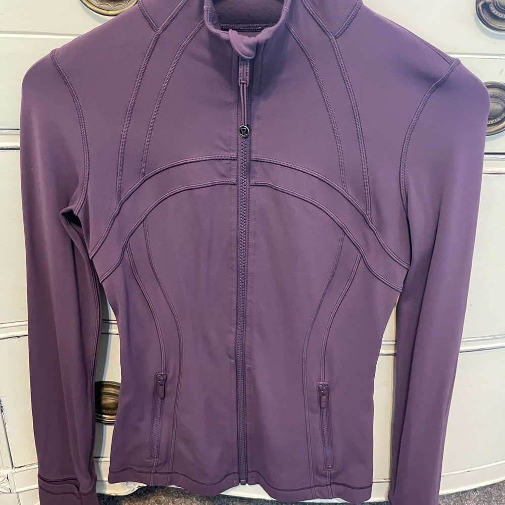 Like New Lululemon Define Jacket -Nulu-Grape Thistle- Size 4